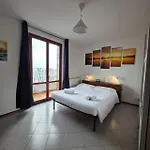 Easy Albese Comfort Apartament